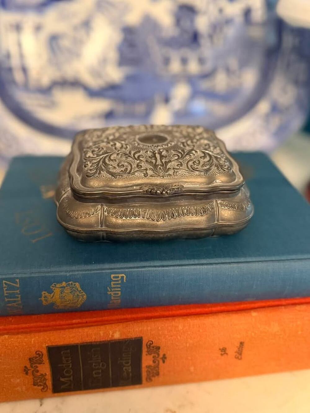 Vintage Ornate Metal Jewelry Silver Trinket Box with Velvet Lining